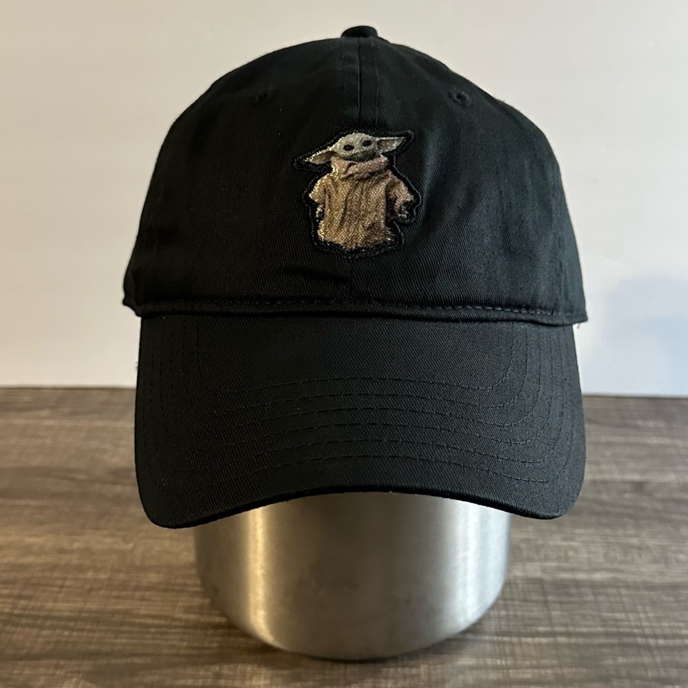 Star Wars Black Baseball Cap Embroidered Baby Yoda The Mandalorian Adult OS NWT